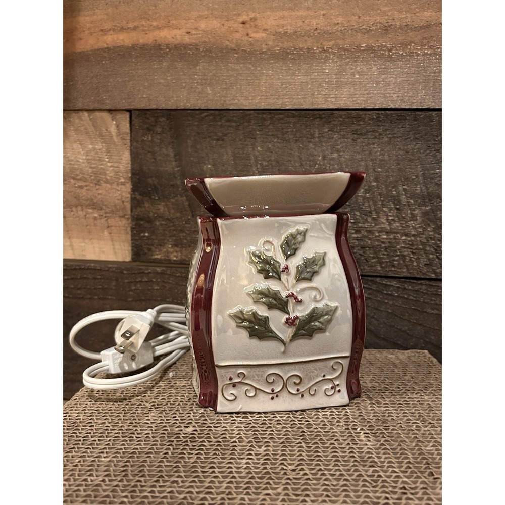 Yankee Candle Electric Holly Cranberry Wax Warmer Room Fragrancer